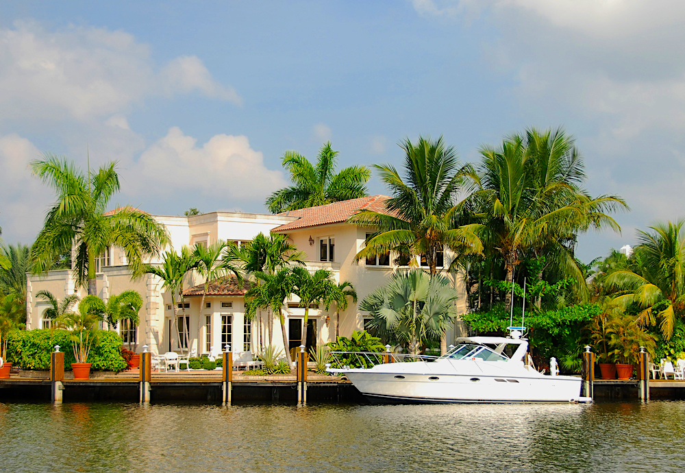 Luxurious waterfront home in Florida with yacht